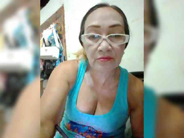 cherrywhite03 webcam