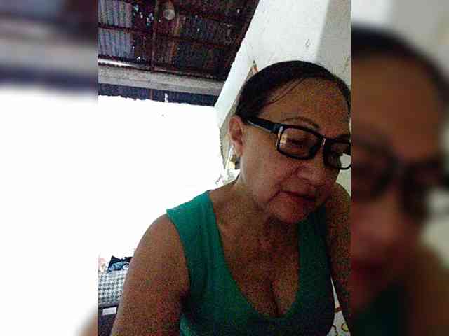 cherrywhite03 webcam