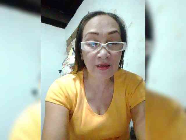 cherrywhite03 webcam