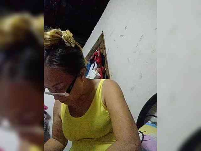 cherrywhite03 webcam