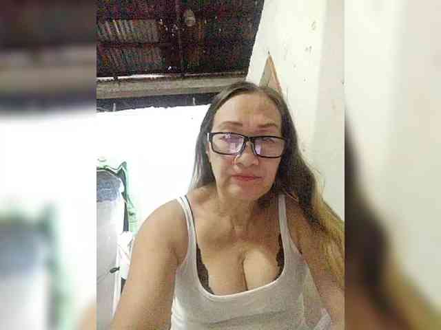 cherrywhite03 webcam