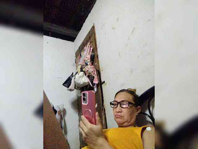 cherrywhite03 webcam