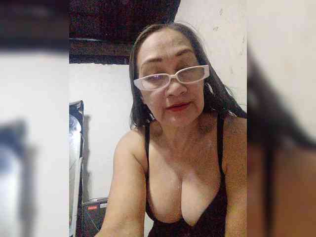 cherrywhite03 webcam