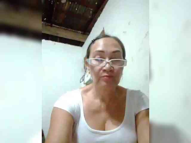 cherrywhite03 webcam