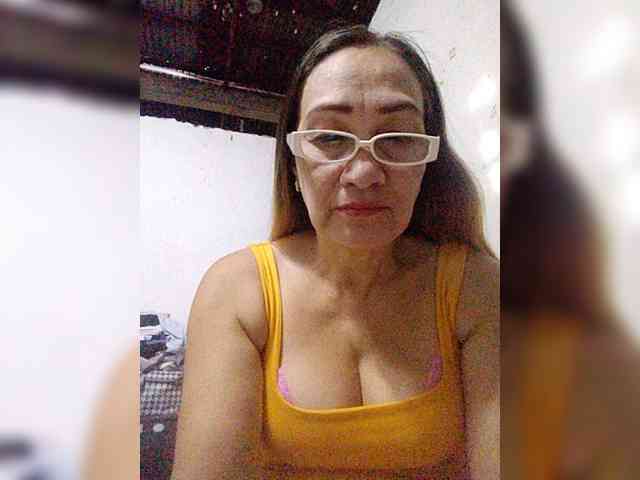 cherrywhite03 webcam