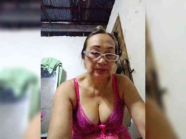 cherrywhite03 webcam