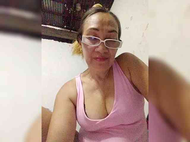 cherrywhite03 webcam