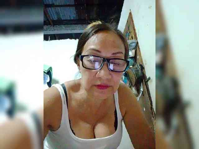 cherrywhite03 webcam