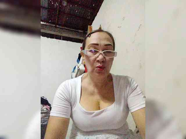 cherrywhite03 webcam