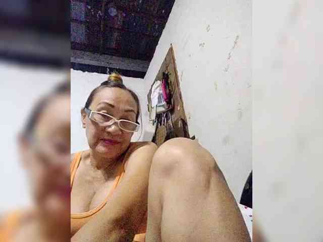 cherrywhite03 webcam