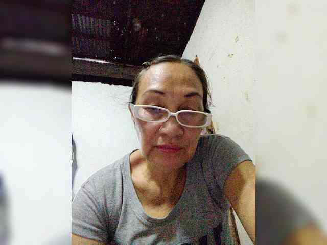cherrywhite03 webcam