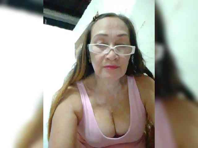 cherrywhite03 webcam