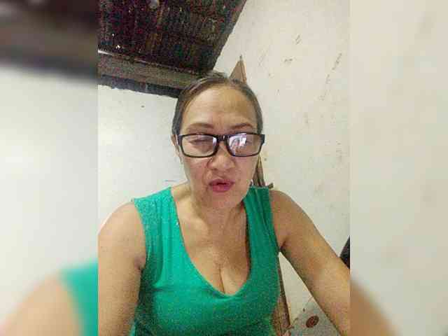 cherrywhite03 webcam