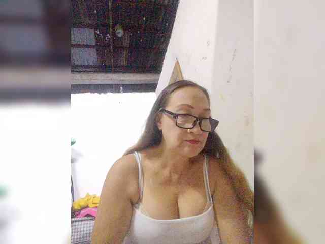 cherrywhite03 webcam