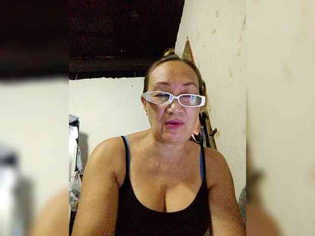 cherrywhite03 webcam
