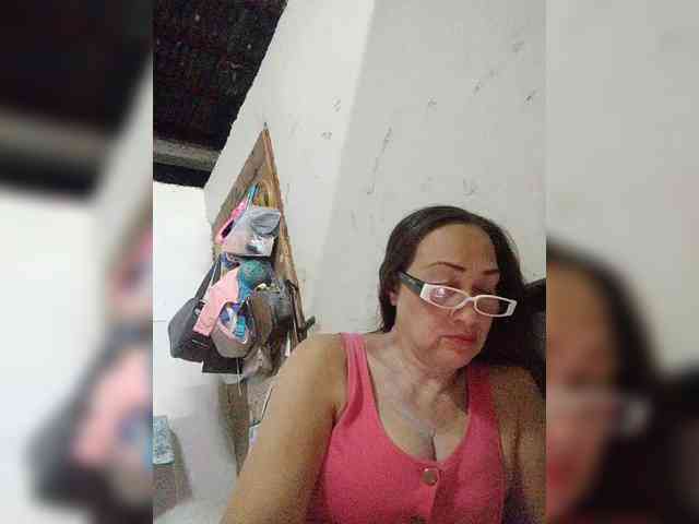 cherrywhite03 webcam