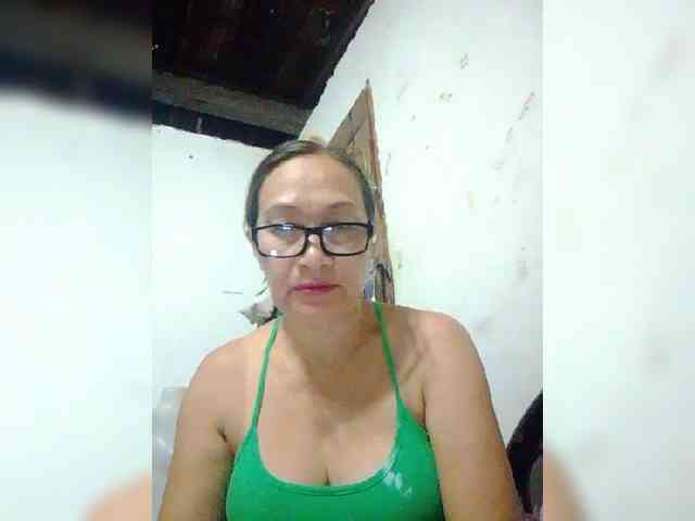 cherrywhite03 webcam