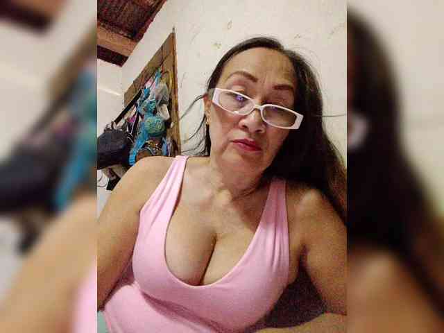 cherrywhite03 webcam