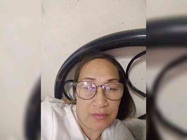 cherrywhite03 webcam