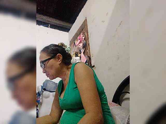 cherrywhite03 webcam
