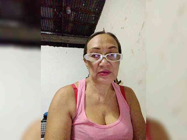 cherrywhite03 webcam