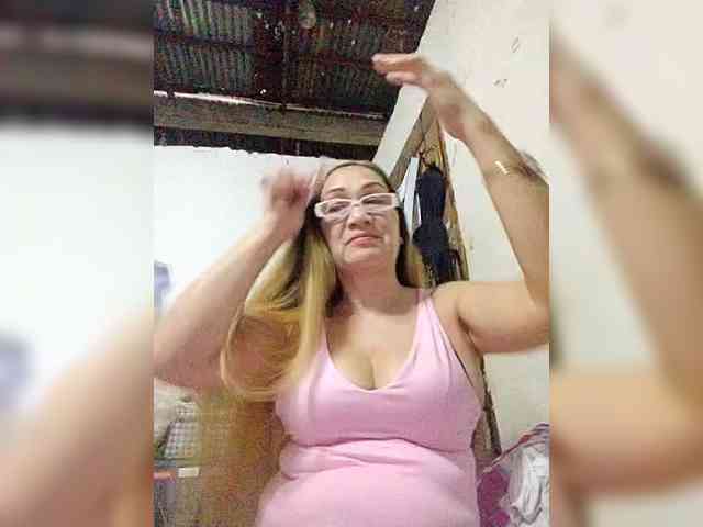 cherrywhite03 webcam