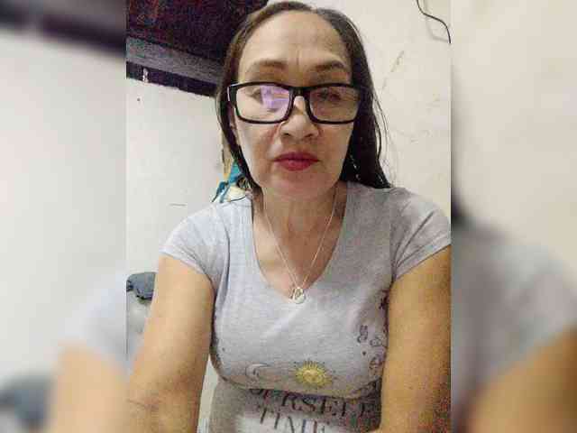 cherrywhite03 webcam