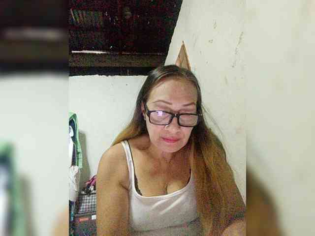 cherrywhite03 webcam