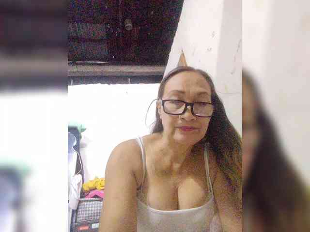 cherrywhite03 webcam