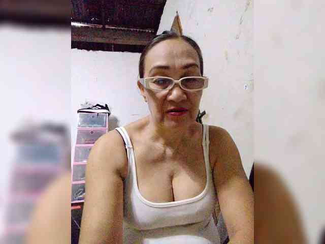 cherrywhite03 webcam