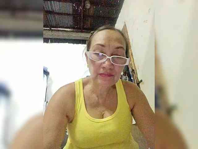 cherrywhite03 webcam