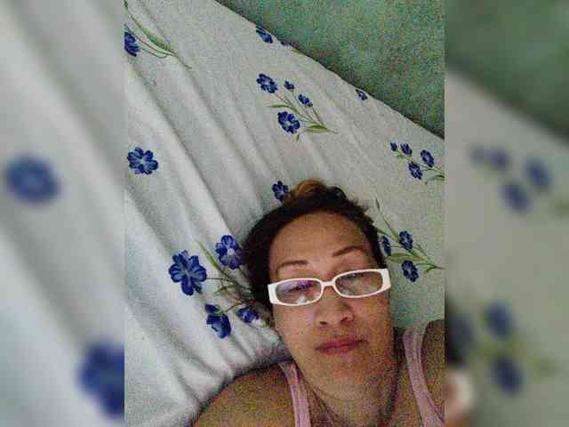 cherrywhite03 webcam