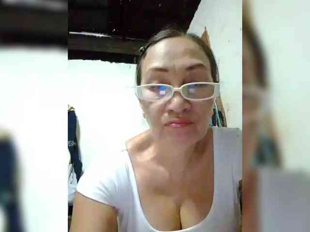 cherrywhite03 webcam