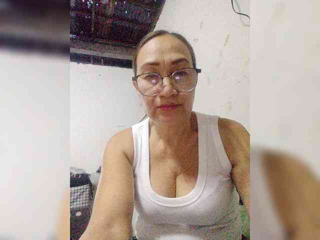 cherrywhite03 webcam