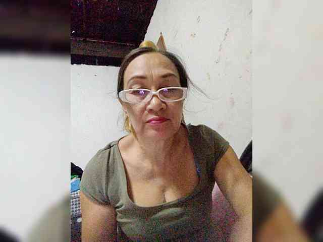 cherrywhite03 webcam