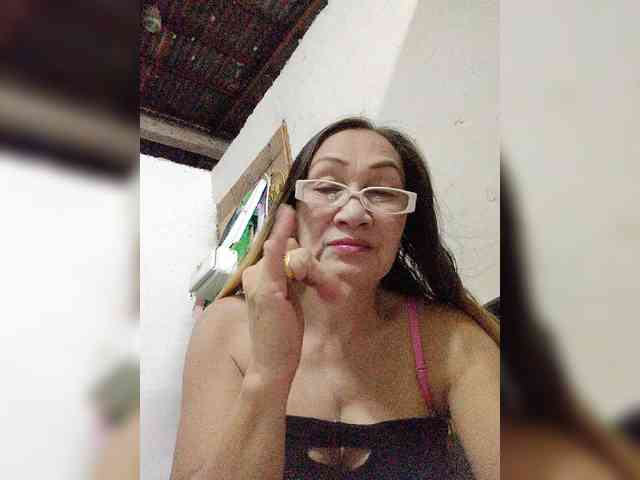 cherrywhite03 webcam