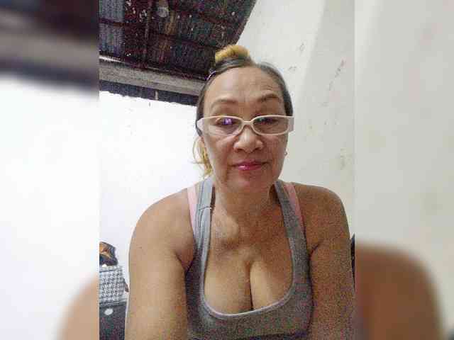 cherrywhite03 webcam