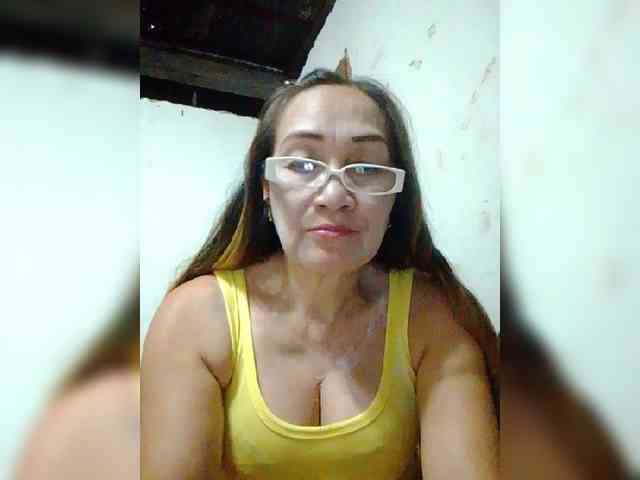 cherrywhite03 webcam