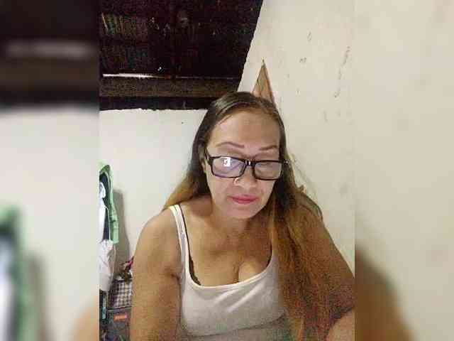 cherrywhite03 webcam