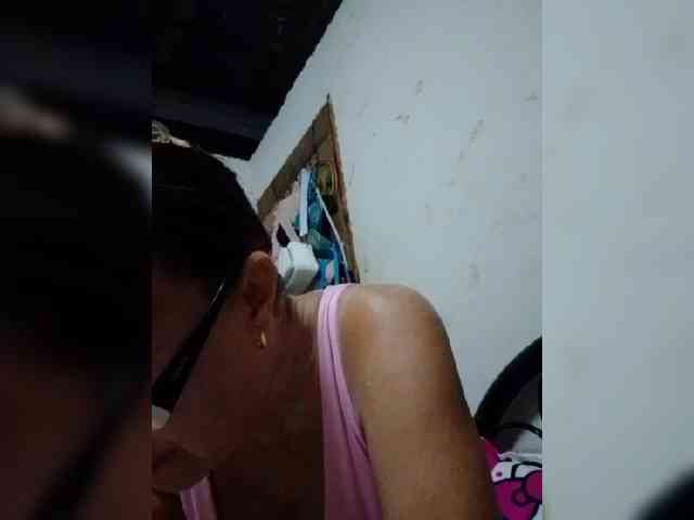 cherrywhite03 webcam