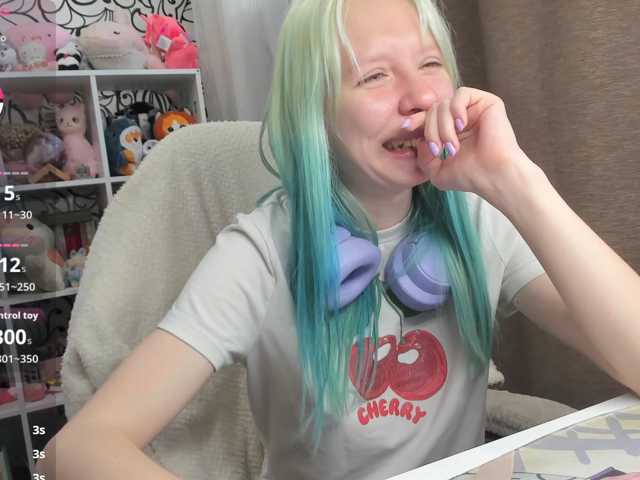 le modèle Jlucu4kA est en webcam porno dans un show sur le site bongacams, il possède les tags suivants: White/Caucasian,Redhead,Shaved