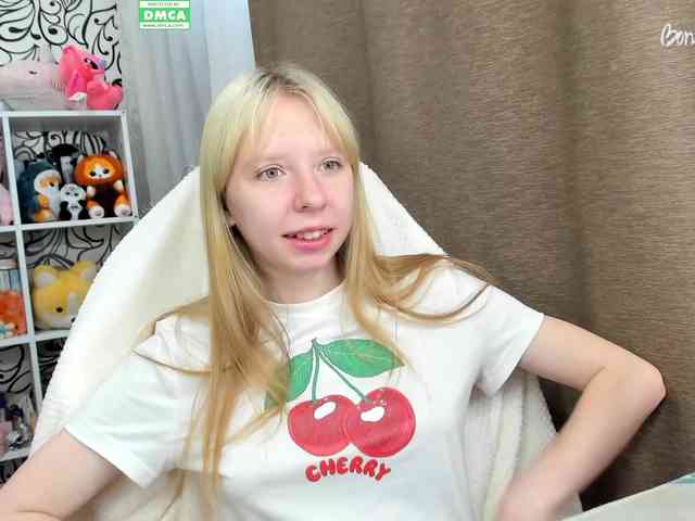 IamLoli Sex Cam Show