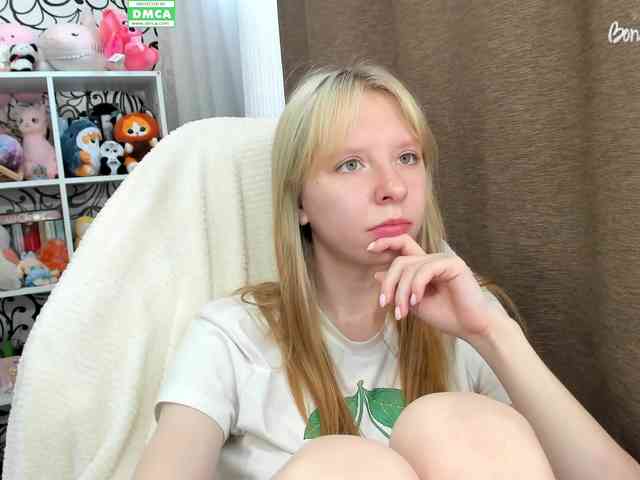 IamLoli Sex Cam Show