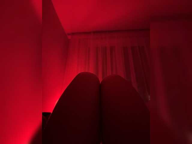 Nestyzz live cam on BongaCams