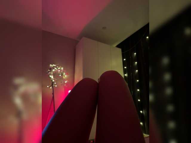 Nestyzz live cam on BongaCams