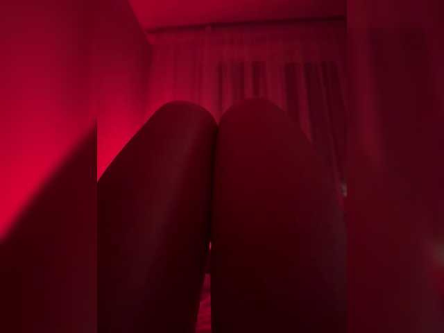 Nestyzz live cam on BongaCams