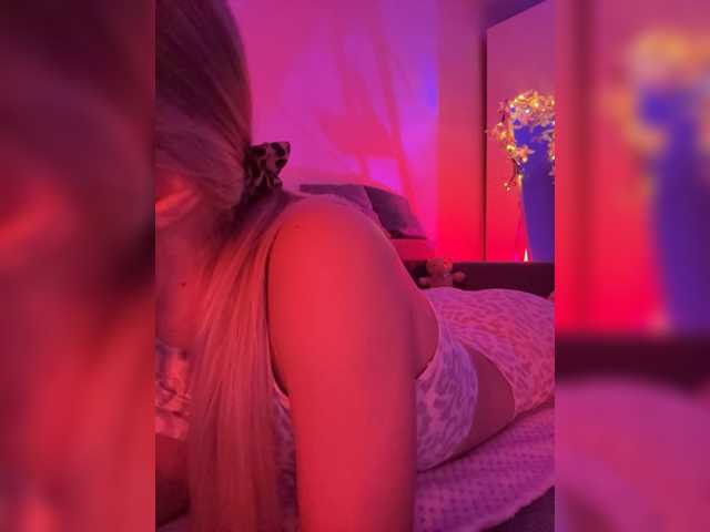 Nyxelle live cam