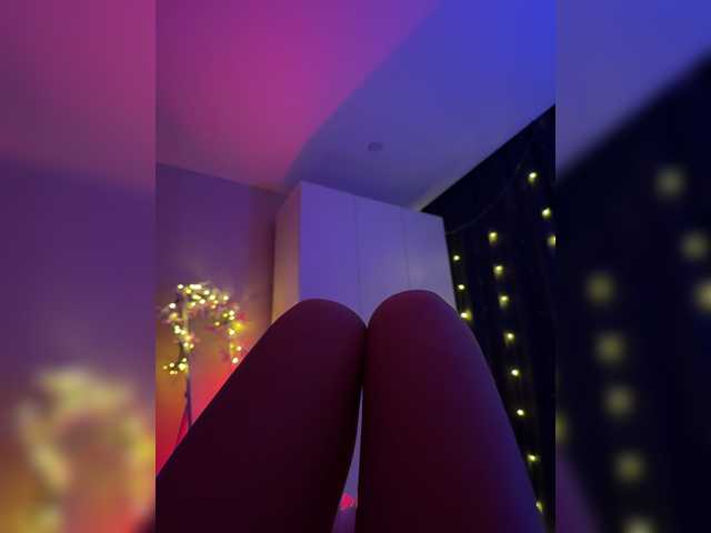 Nestyzz live cam on BongaCams