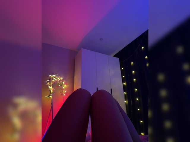 Nestyzz live cam on BongaCams