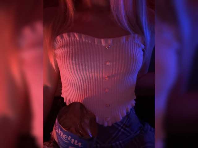 NYXELLE1 live cam on BongaCams